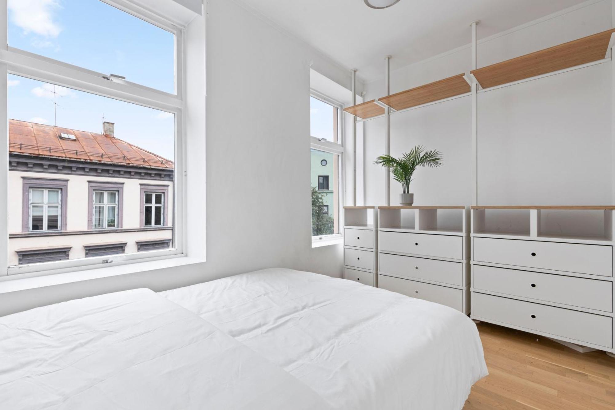 Modern And Bright Apartment In Central Осло Экстерьер фото