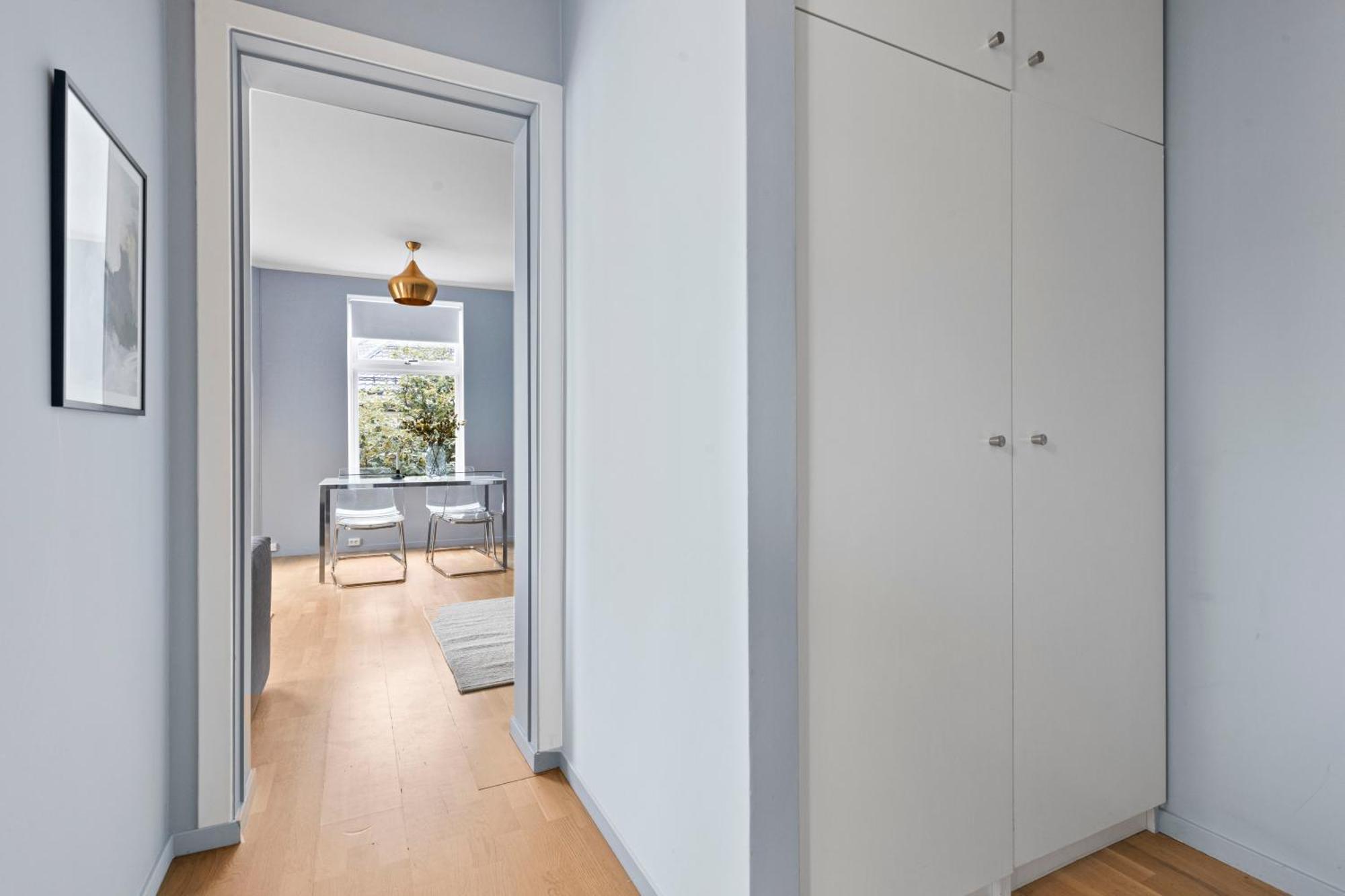 Modern And Bright Apartment In Central Осло Экстерьер фото